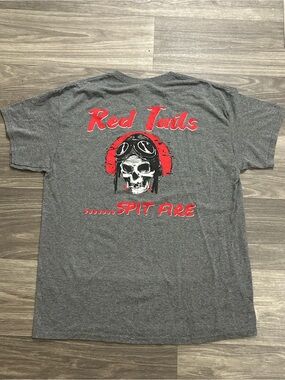 Red Tails Spit Fire Graphic Short Sleeve Tee - Gray & Red